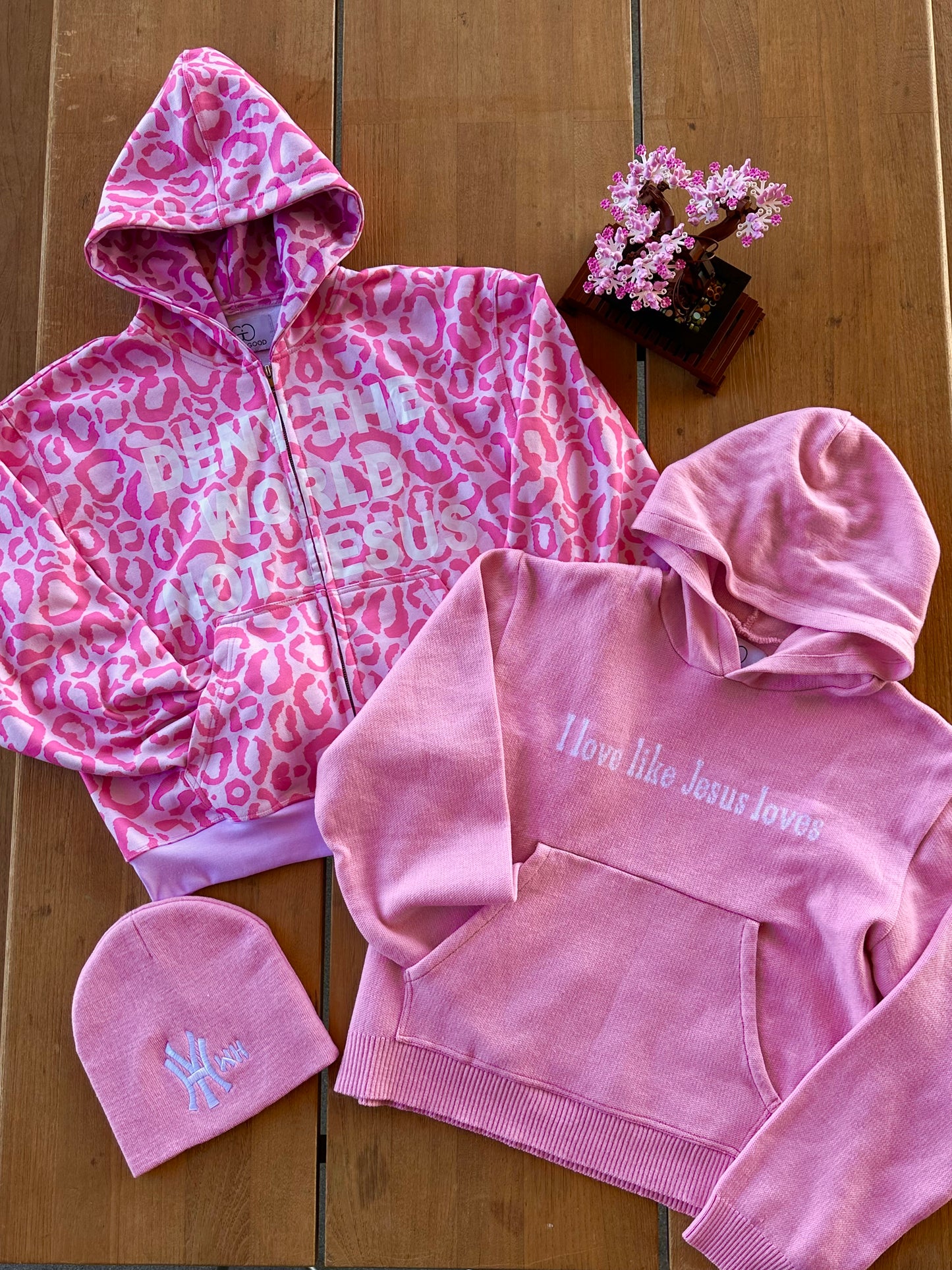 DENY THE WORLD WINTER ZIP UP (PINK CHEETAH)